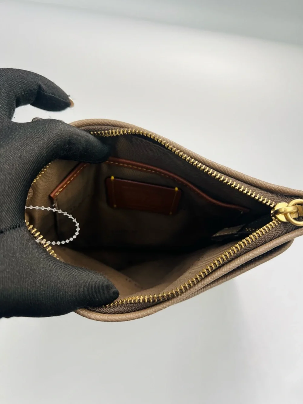 Coach Kitt Messenger Crossbody Bag EUC